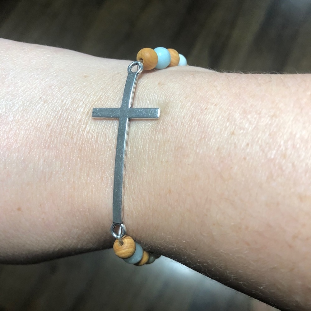 Handmade Amazon night sandalwood crossbar bracelet